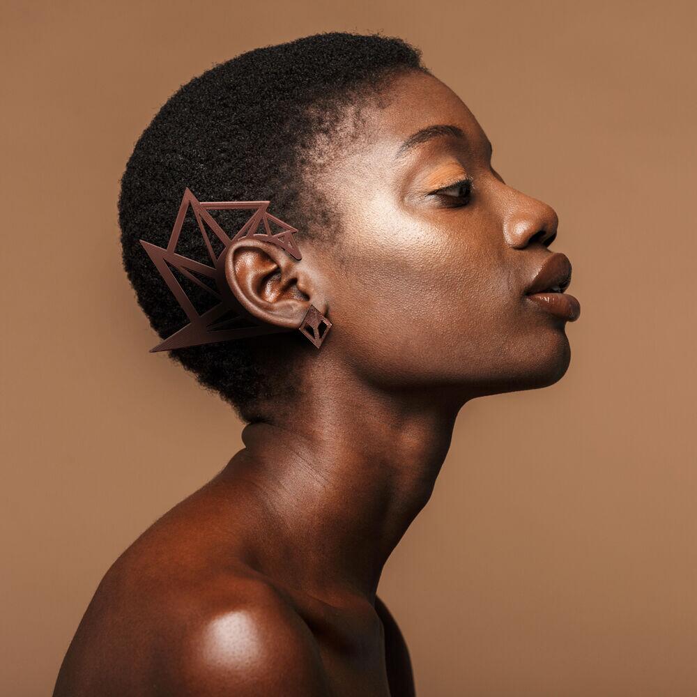 Ear Cuff Lélia Gonzalez Antialérgico | Design Arrojado e Icônico