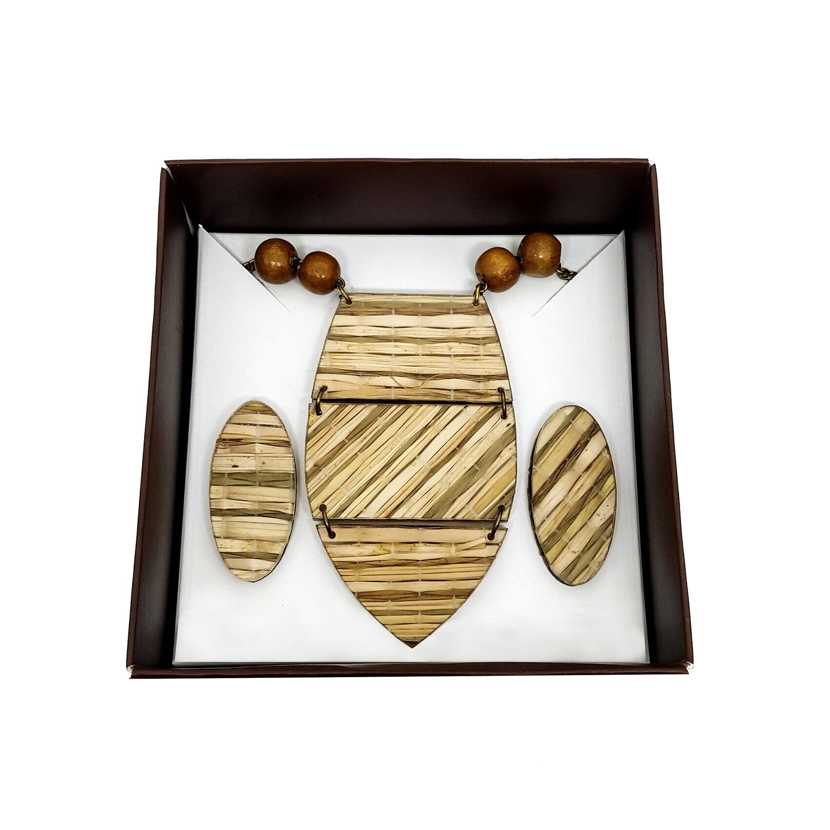 Conjunto Zeferina | Colar e Brincos em acrílico de palha